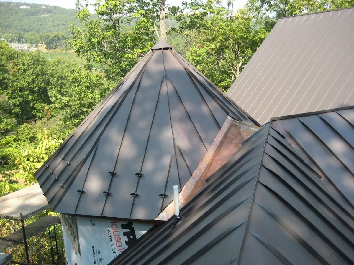 Professional Roof Tarp Installation by Craftsman Roofing in Long View
